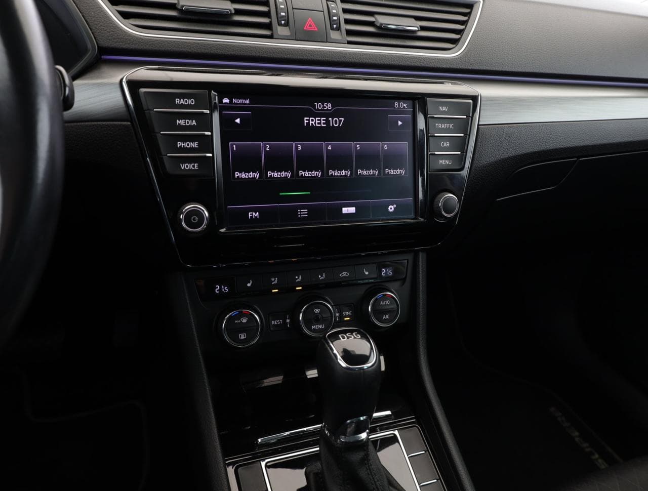 2017 Škoda SUPERB - 16
