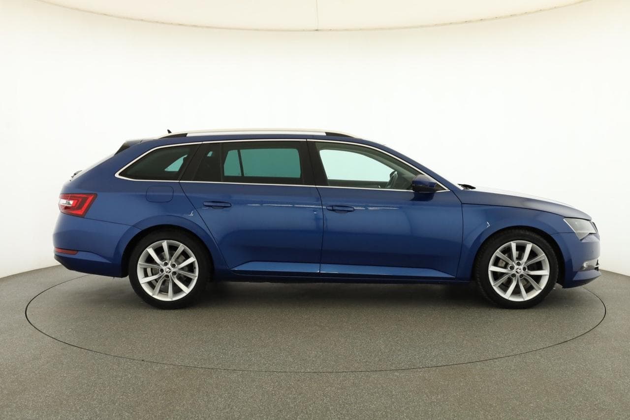 2017 Škoda SUPERB - 8