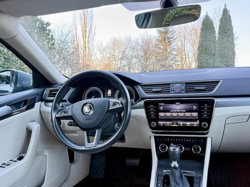 2020 Škoda Superb - 6