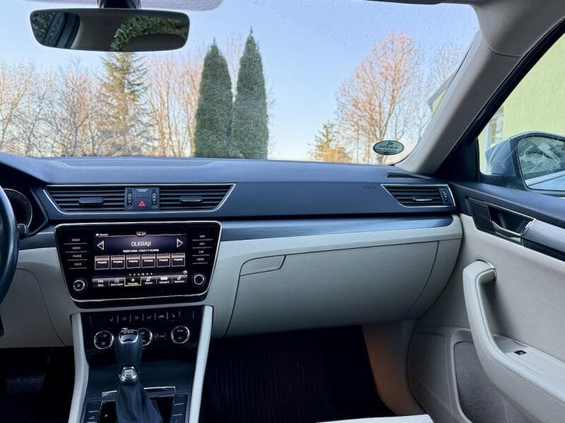 2020 Škoda Superb - 7