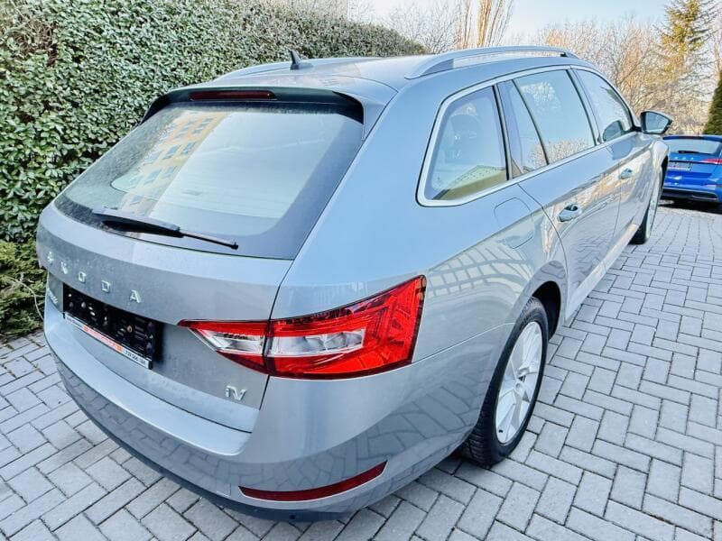 2020 Škoda Superb - 5