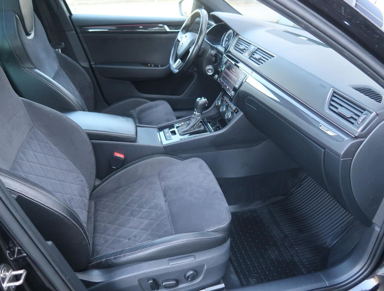 2017 Škoda Superb - 12