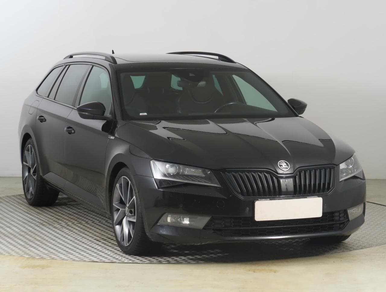 Škoda Superb 2.0 TDI 140kW kombi