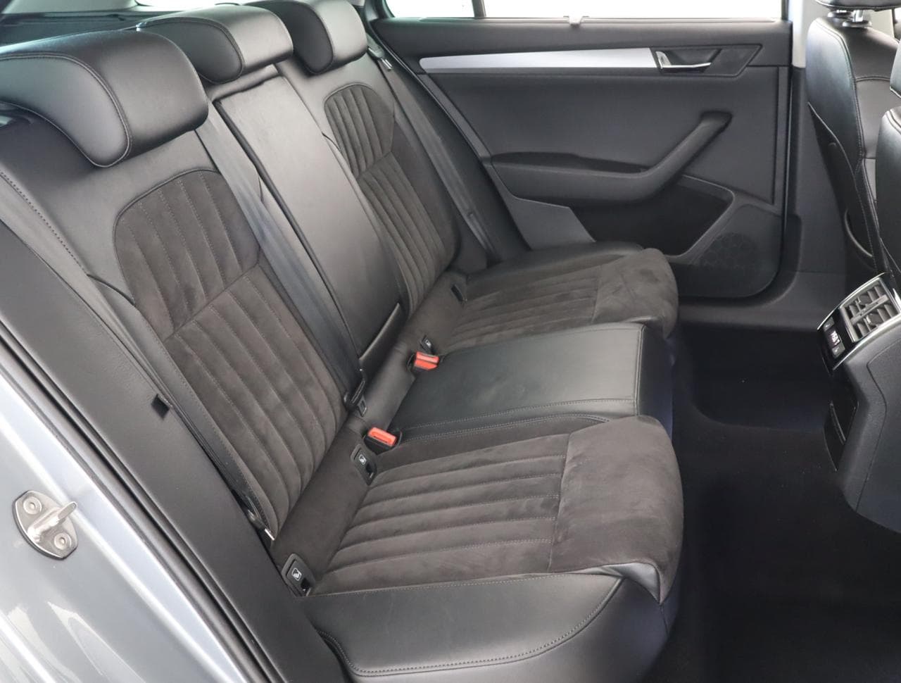 2016 Škoda Superb - 13