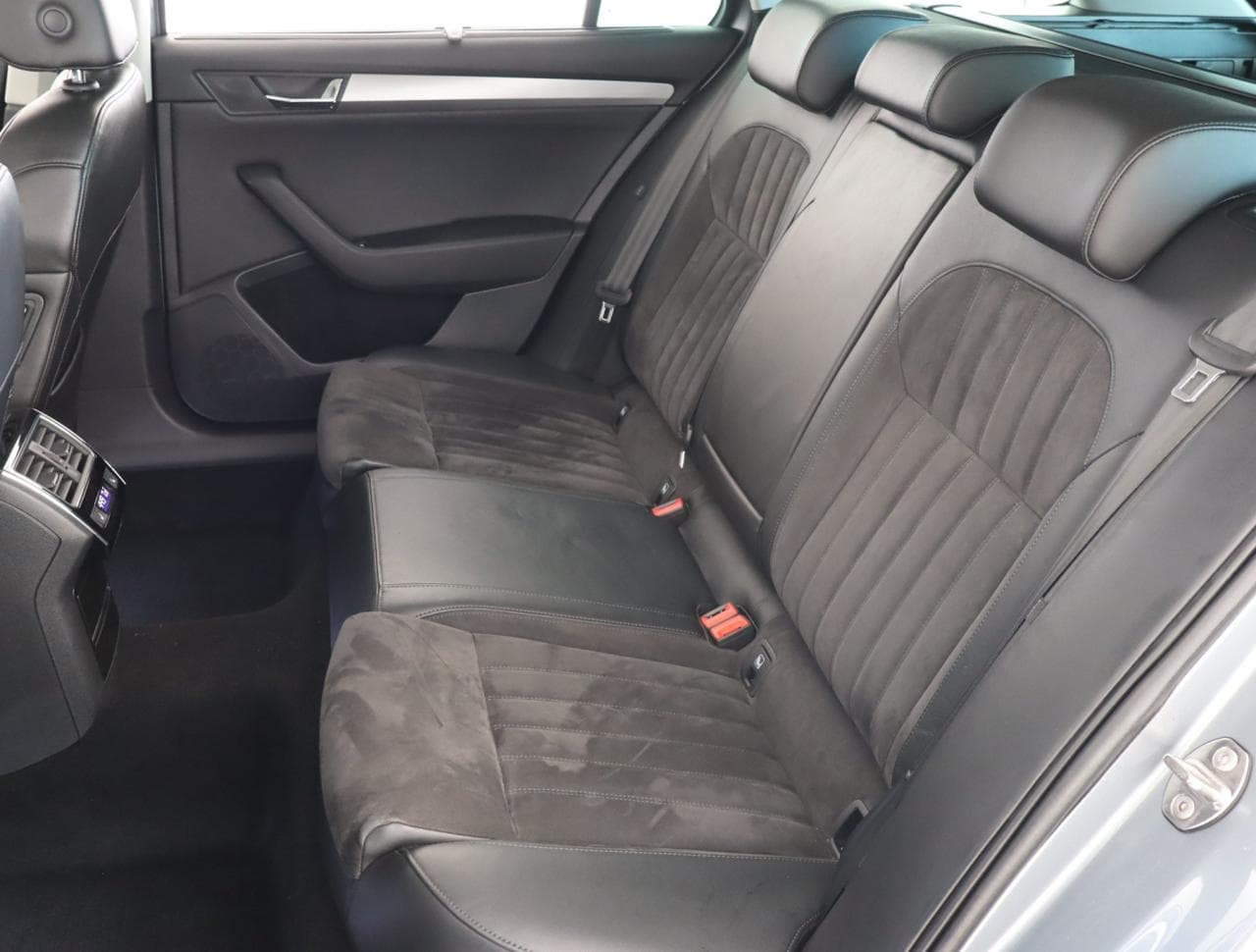 2016 Škoda Superb - 15