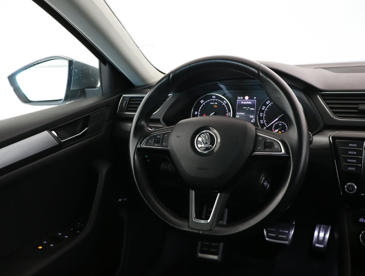 2016 Škoda Superb - 9