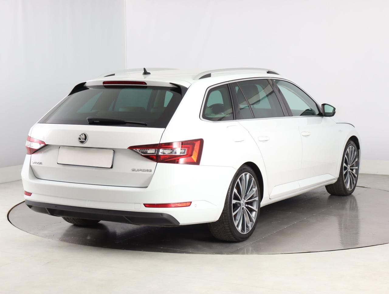 2017 Škoda Superb - 7