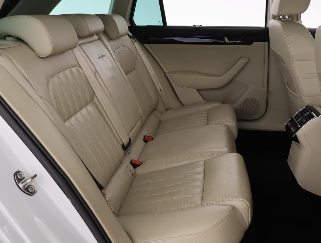 2017 Škoda Superb - 13