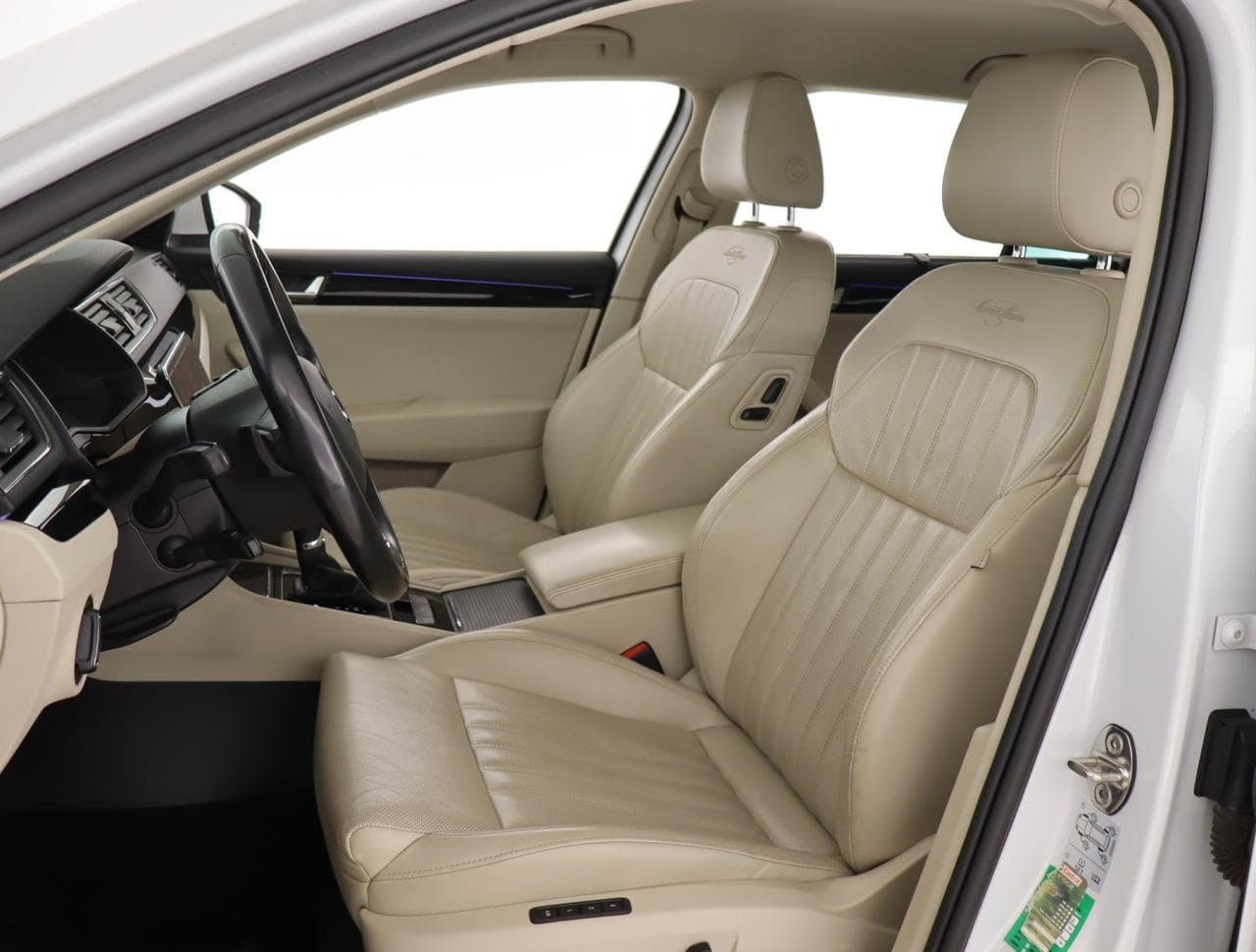 2017 Škoda Superb - 16