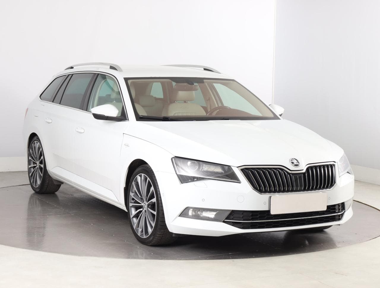 Škoda Superb 2.0 TDI 110kW kombi