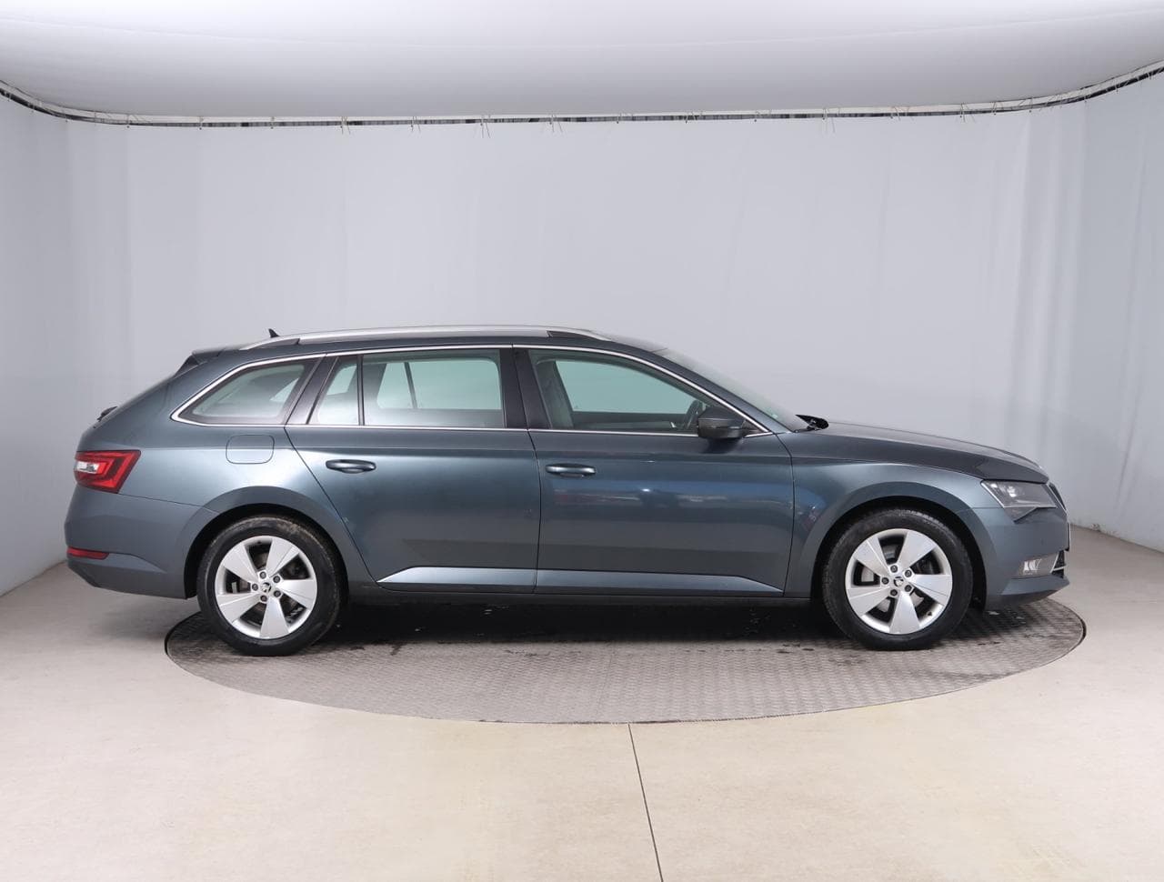 2017 Škoda Superb - 8