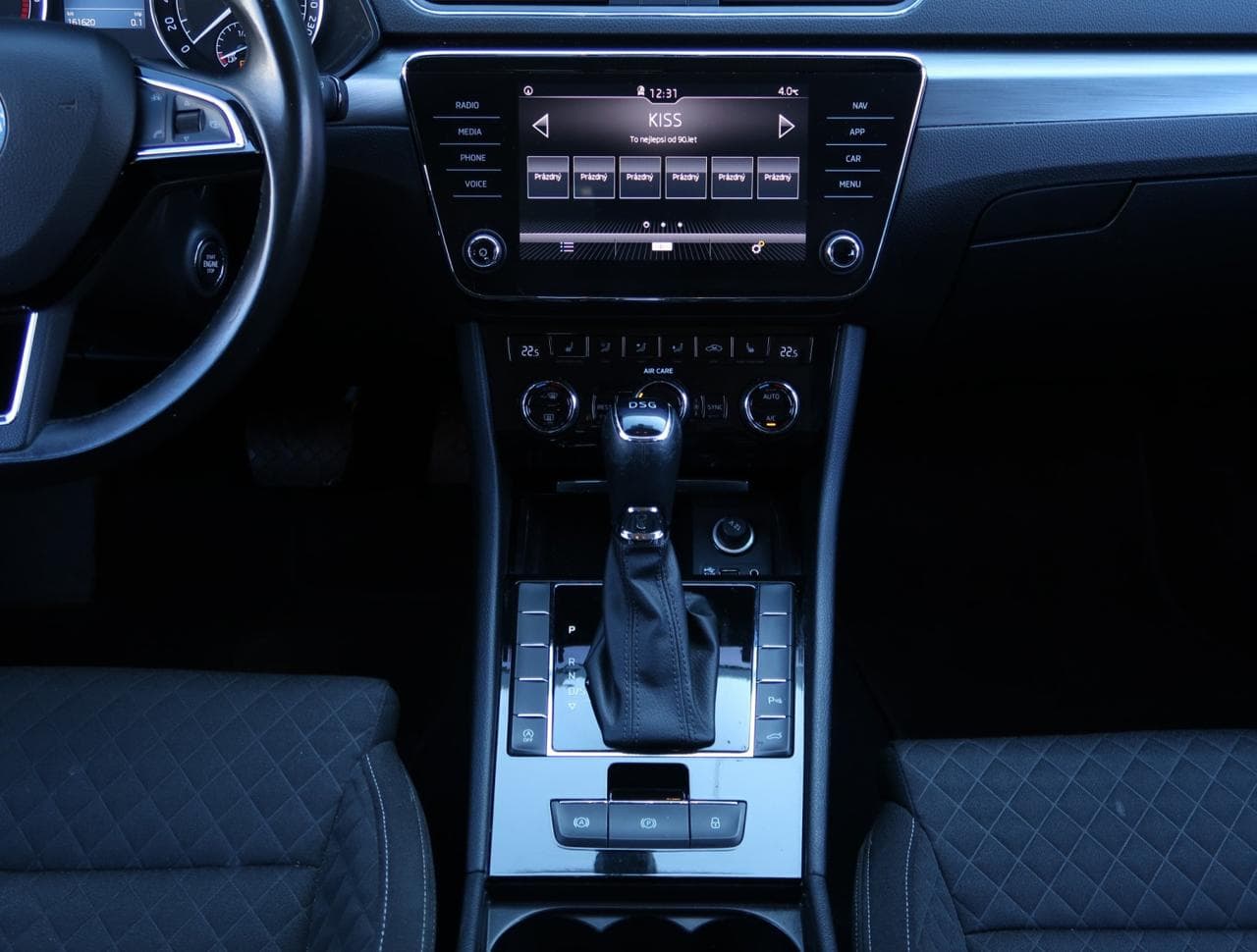 2017 Škoda Superb - 18