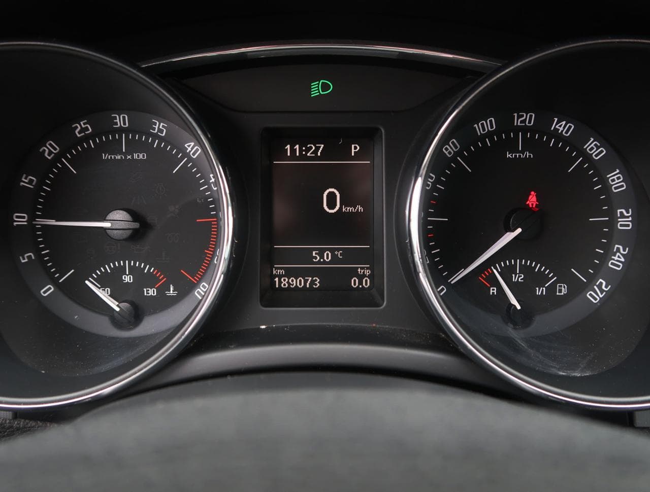 2011 Škoda SUPERB - 17