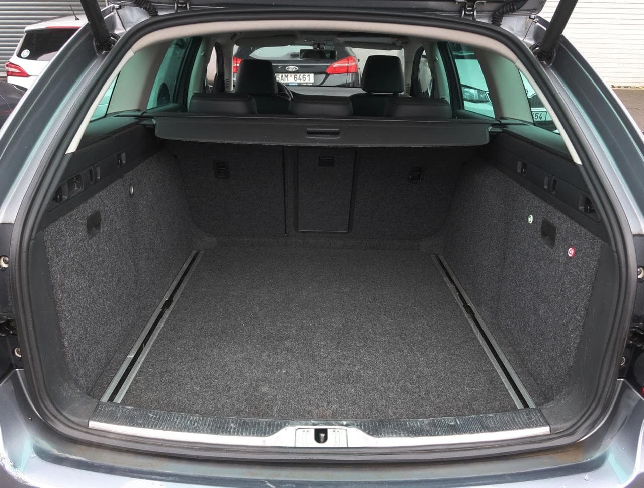 2011 Škoda SUPERB - 20