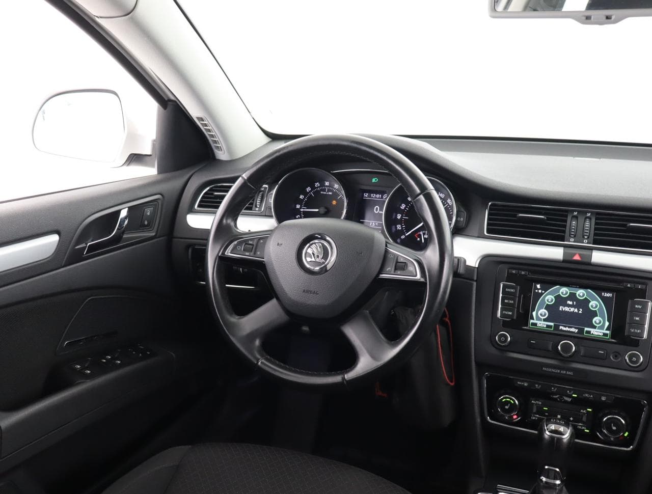 2013 Škoda Superb - 9