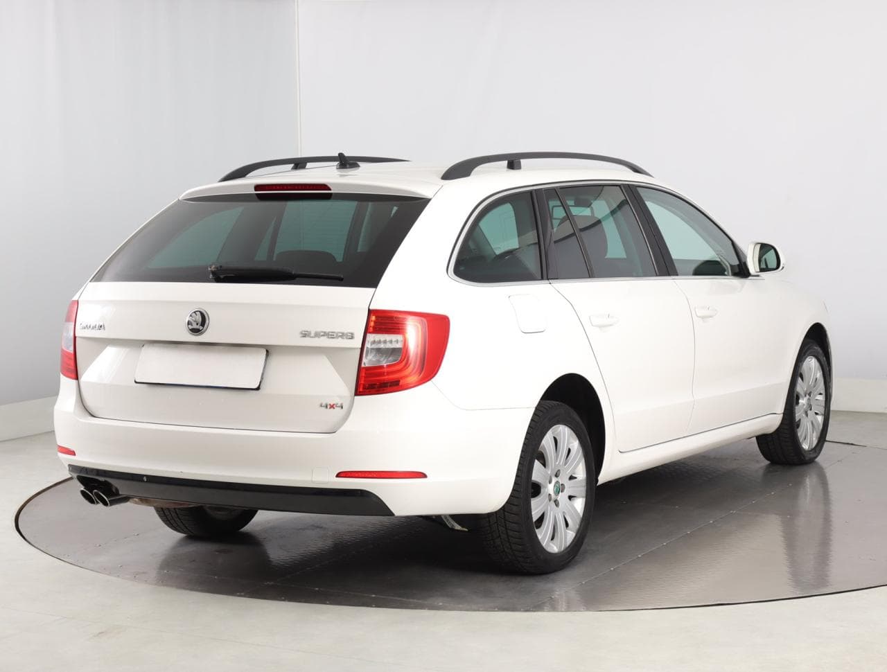 2013 Škoda Superb - 7