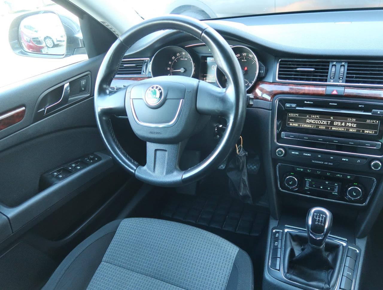 2010 Škoda Superb - 9