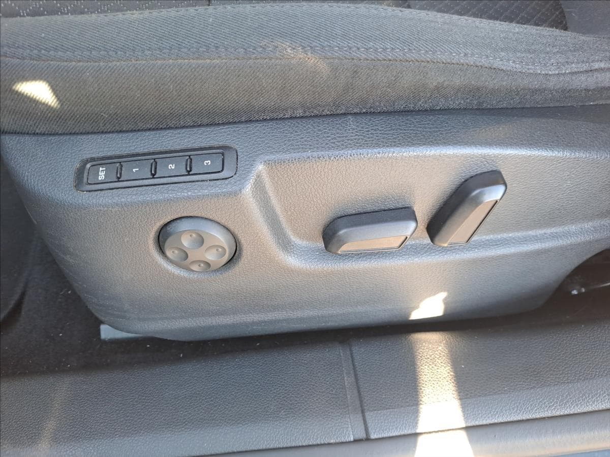 2014 Škoda Superb - 15