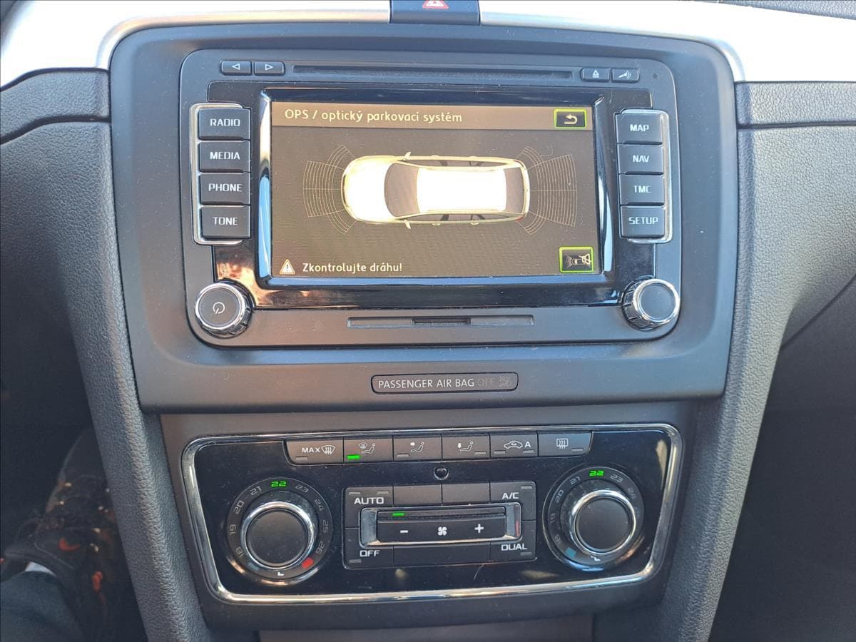 2014 Škoda Superb - 13