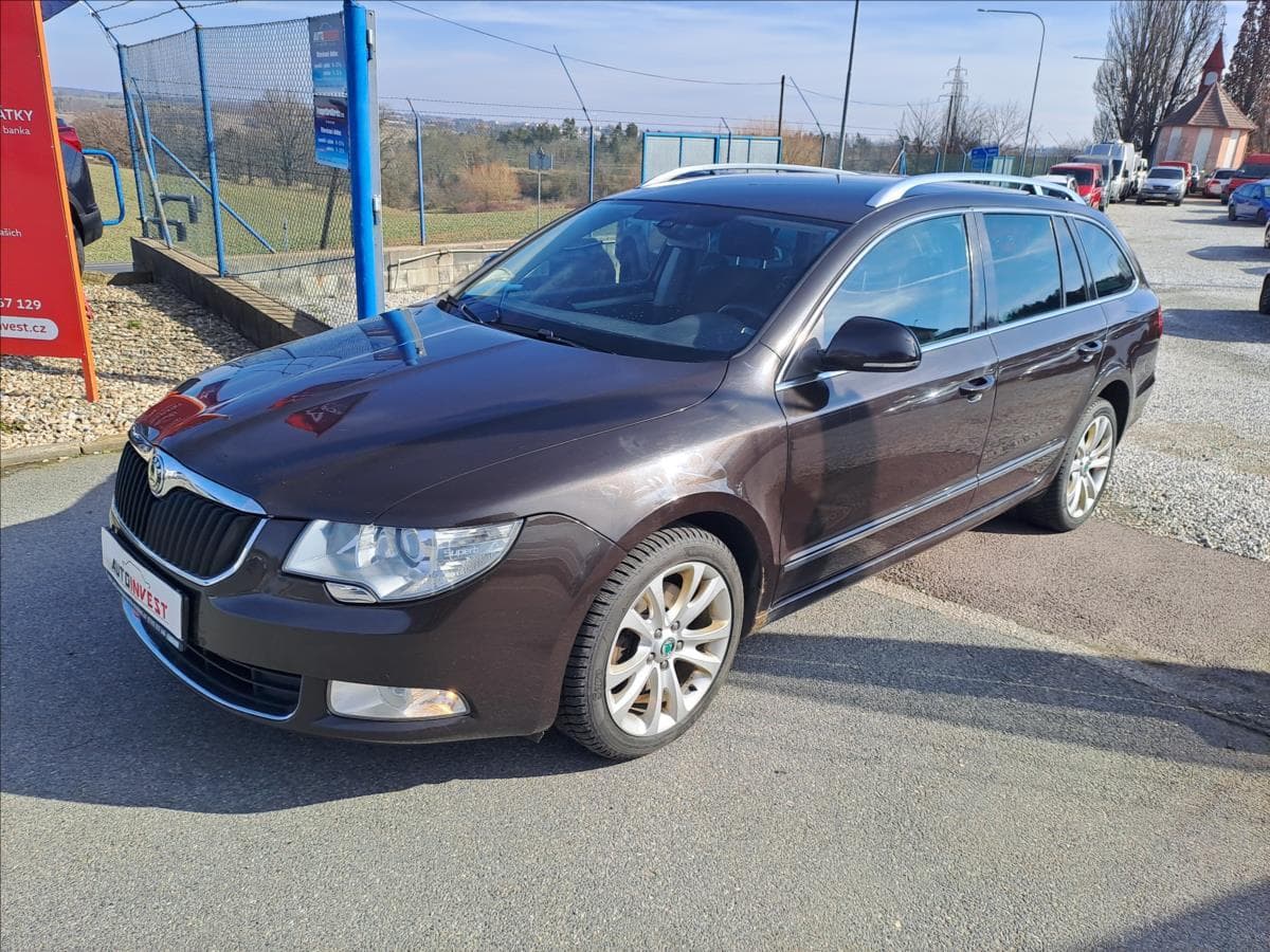 Škoda Superb 2,0 TDI 1.MAJITEL,KOUPENO CZ kombi