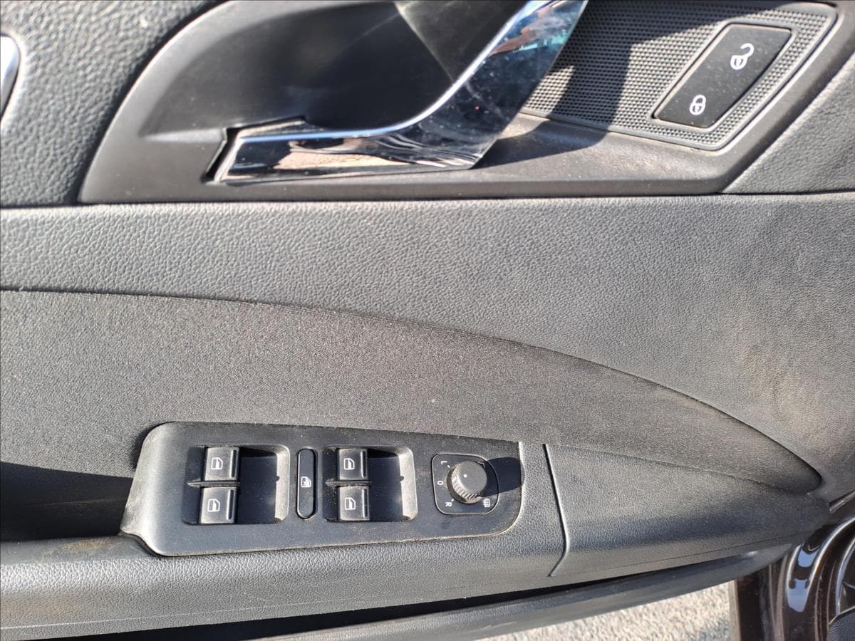 2012 Škoda Superb - 11