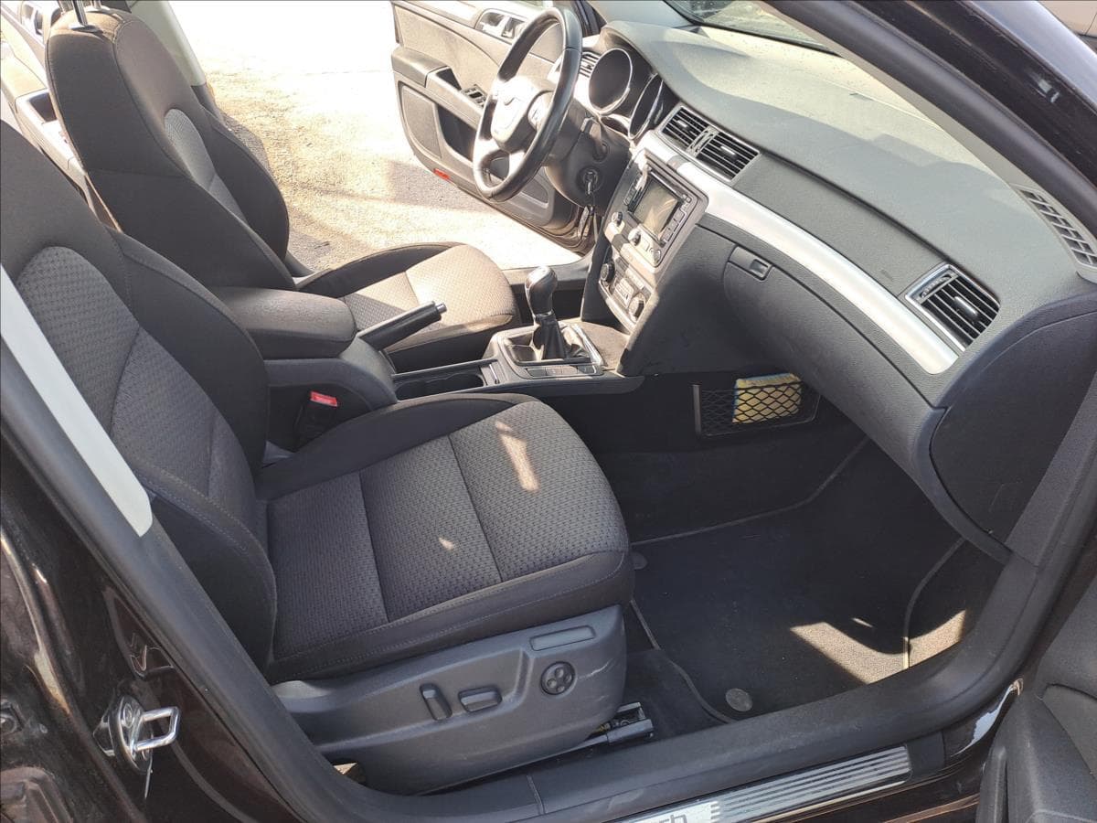 2012 Škoda Superb - 8