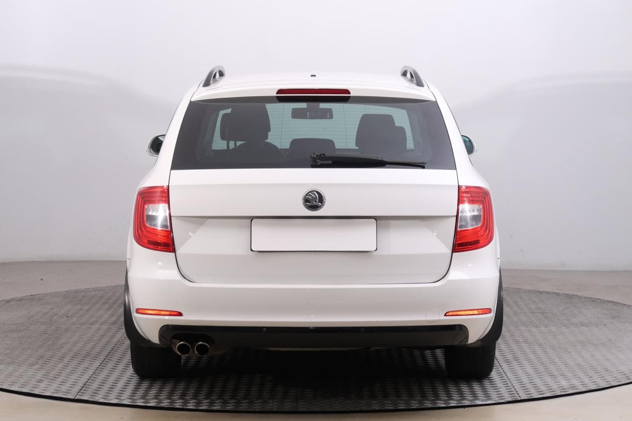 2013 Škoda Superb - 6