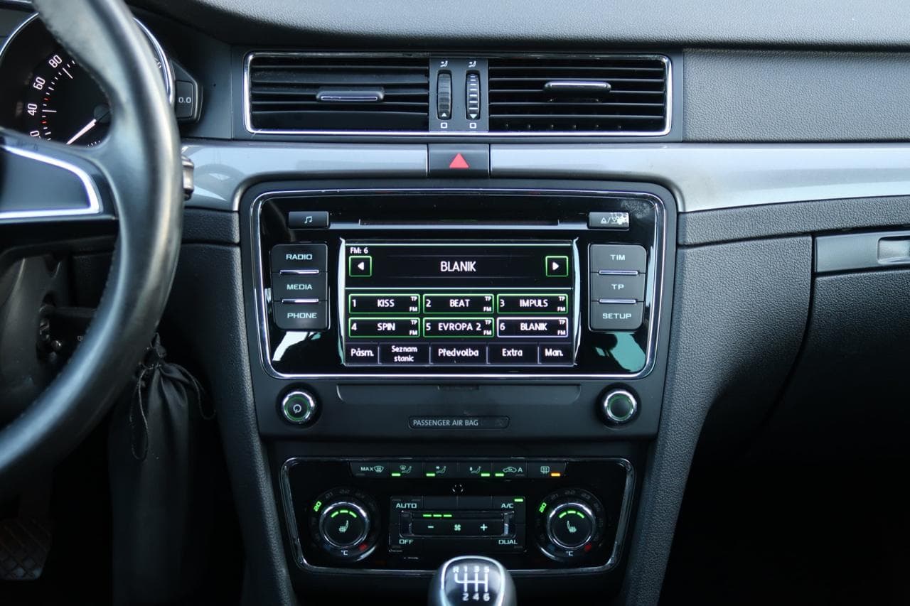 2013 Škoda Superb - 18