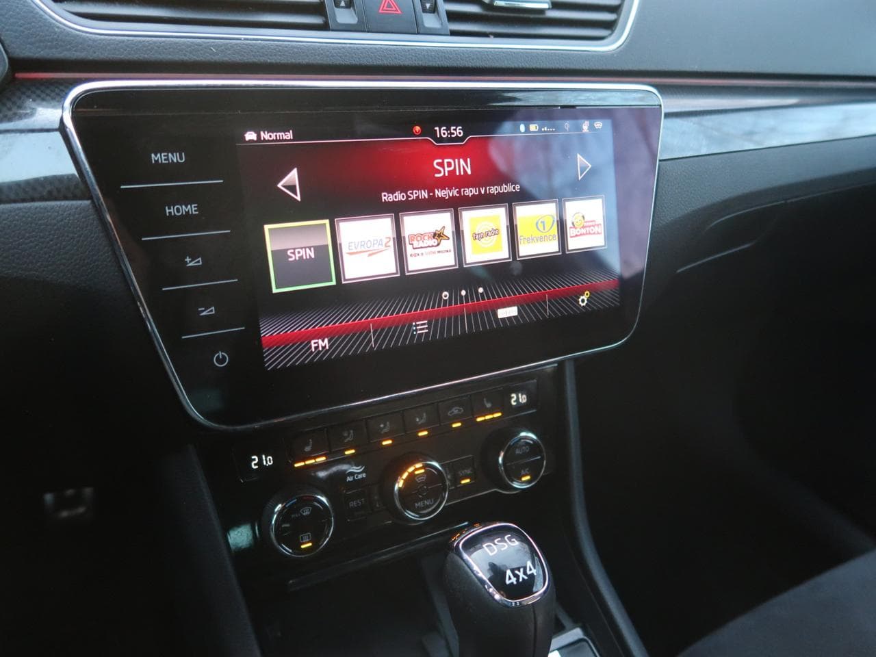2019 Škoda SUPERB - 18