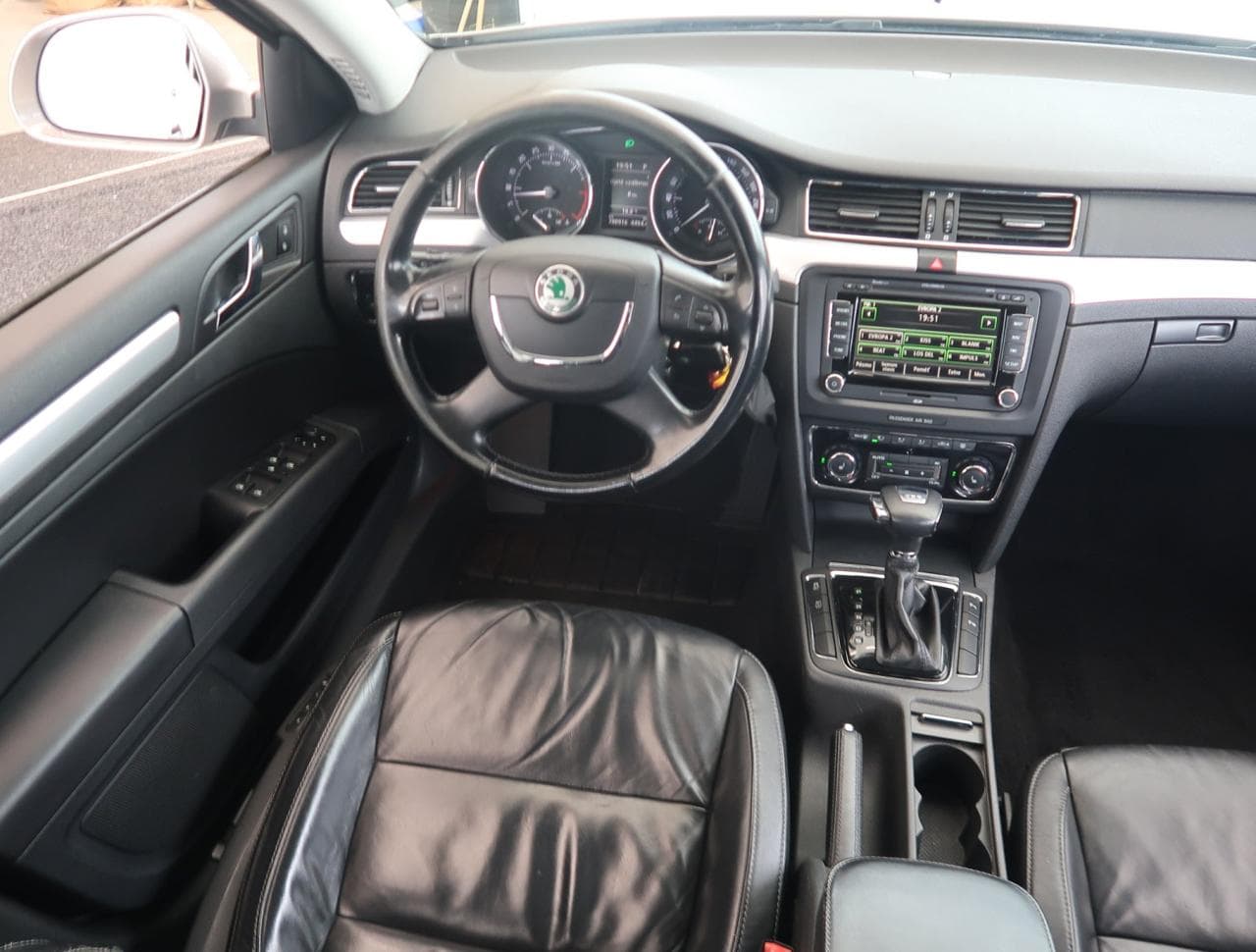 2012 Škoda Superb - 9