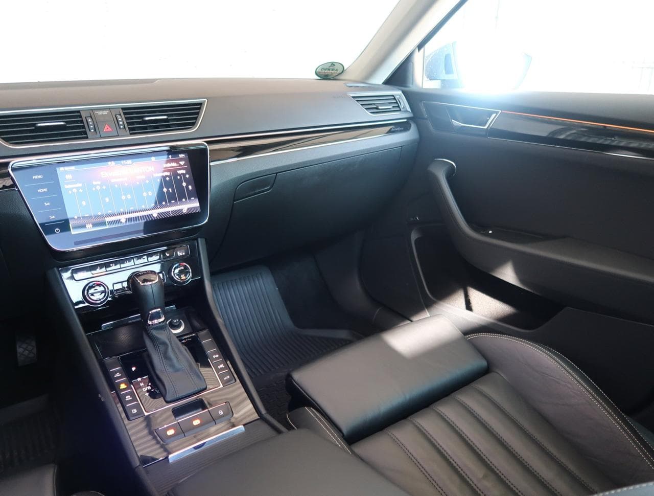 2020 Škoda Superb - 11