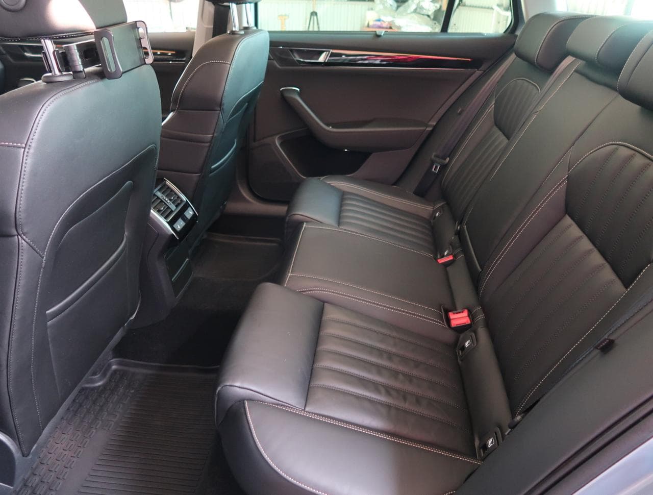 2020 Škoda Superb - 15