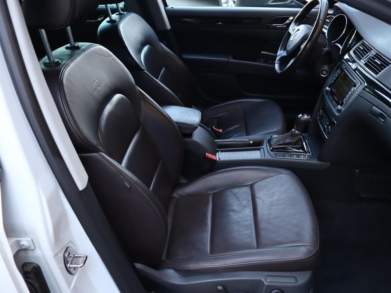 2013 Škoda Superb - 10