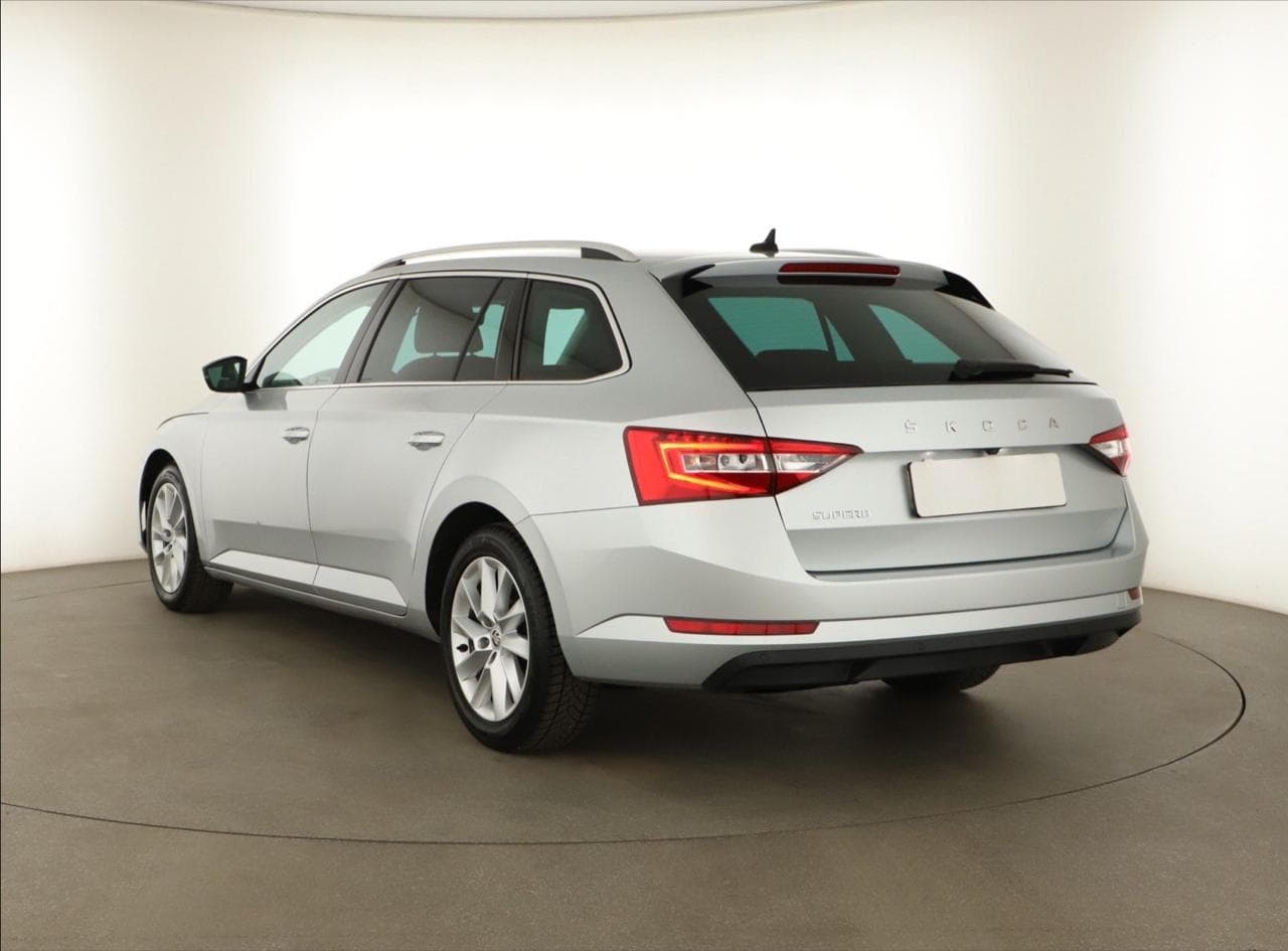 2019 Škoda Superb - 5