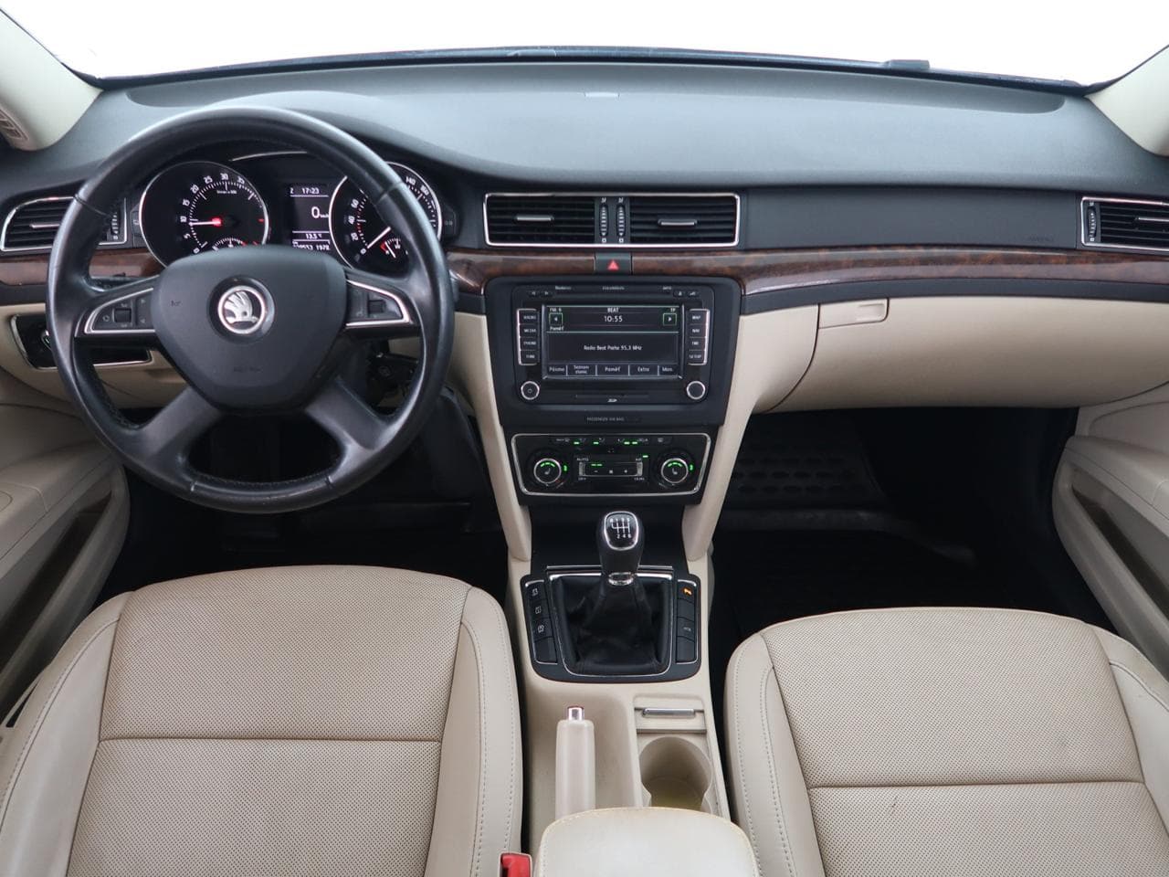 2014 Škoda Superb - 10