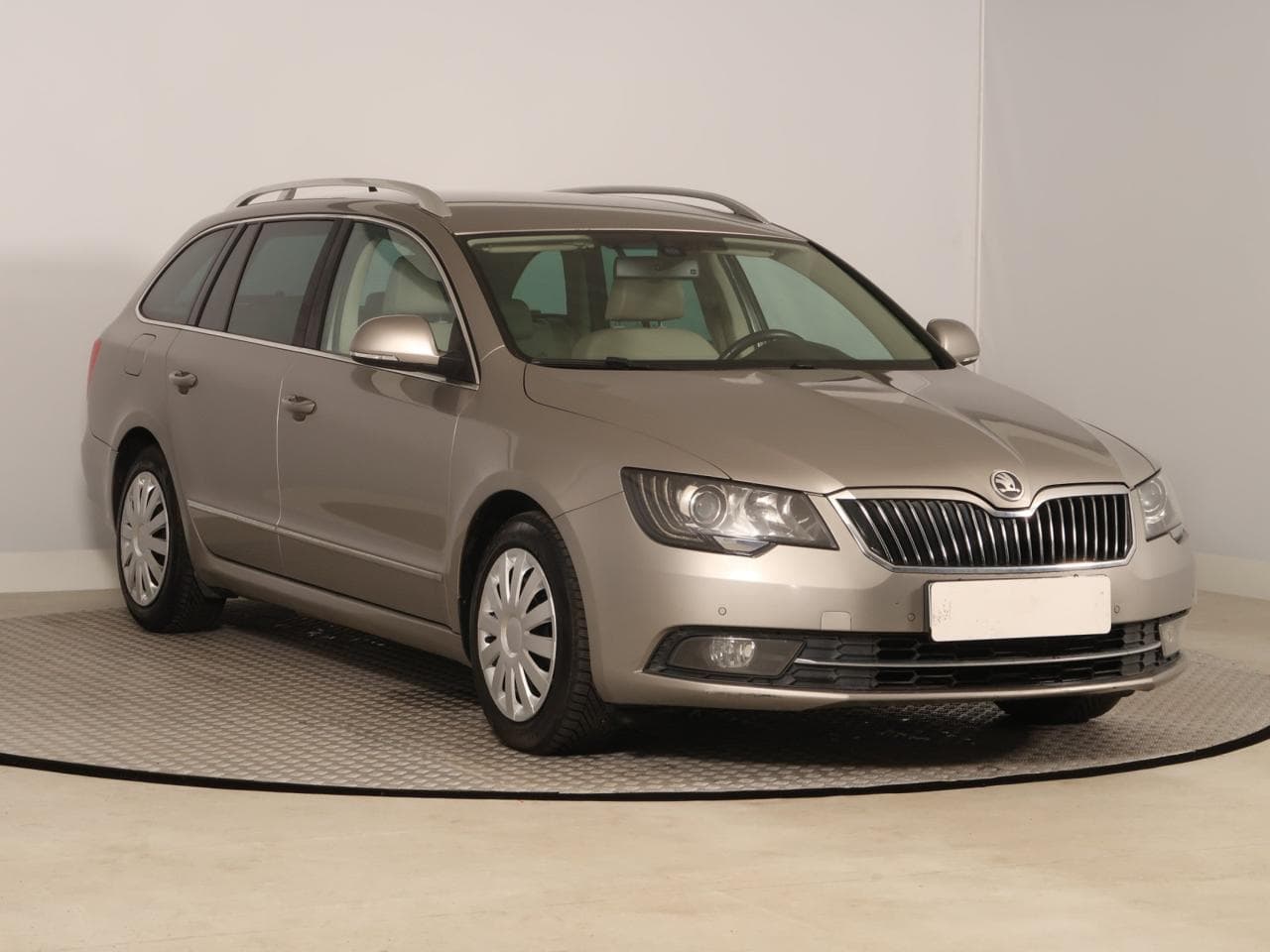 Škoda Superb 2.0 TDI 103kW kombi