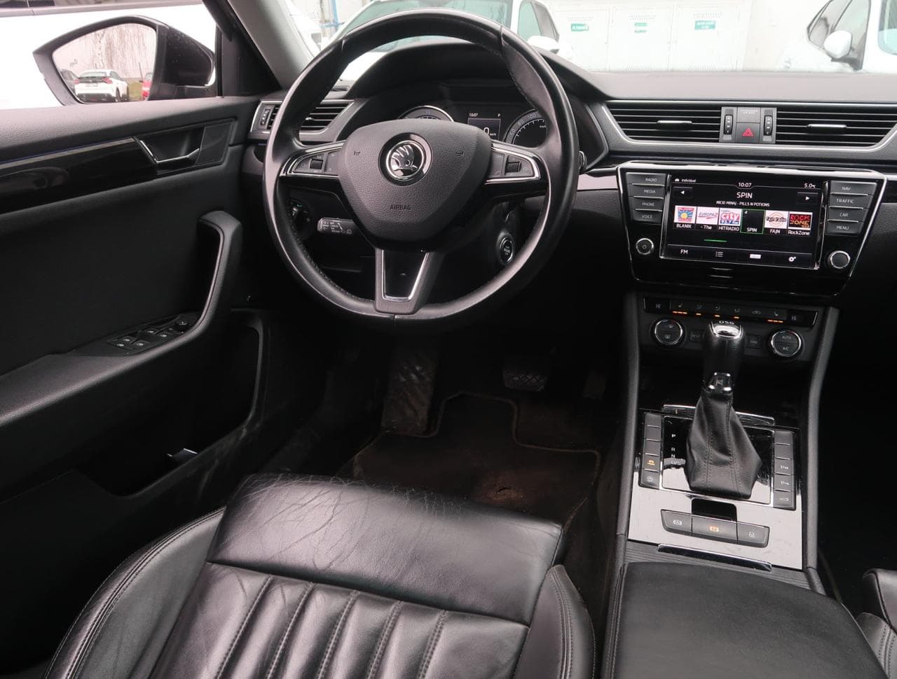 2017 Škoda Superb - 9