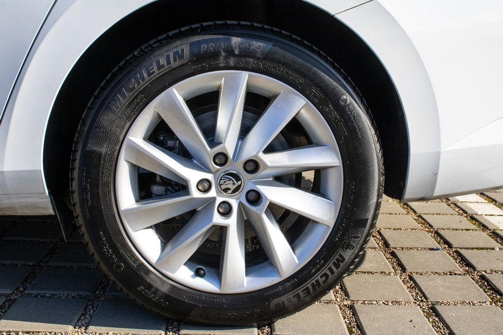 2021 Škoda SUPERB - 20