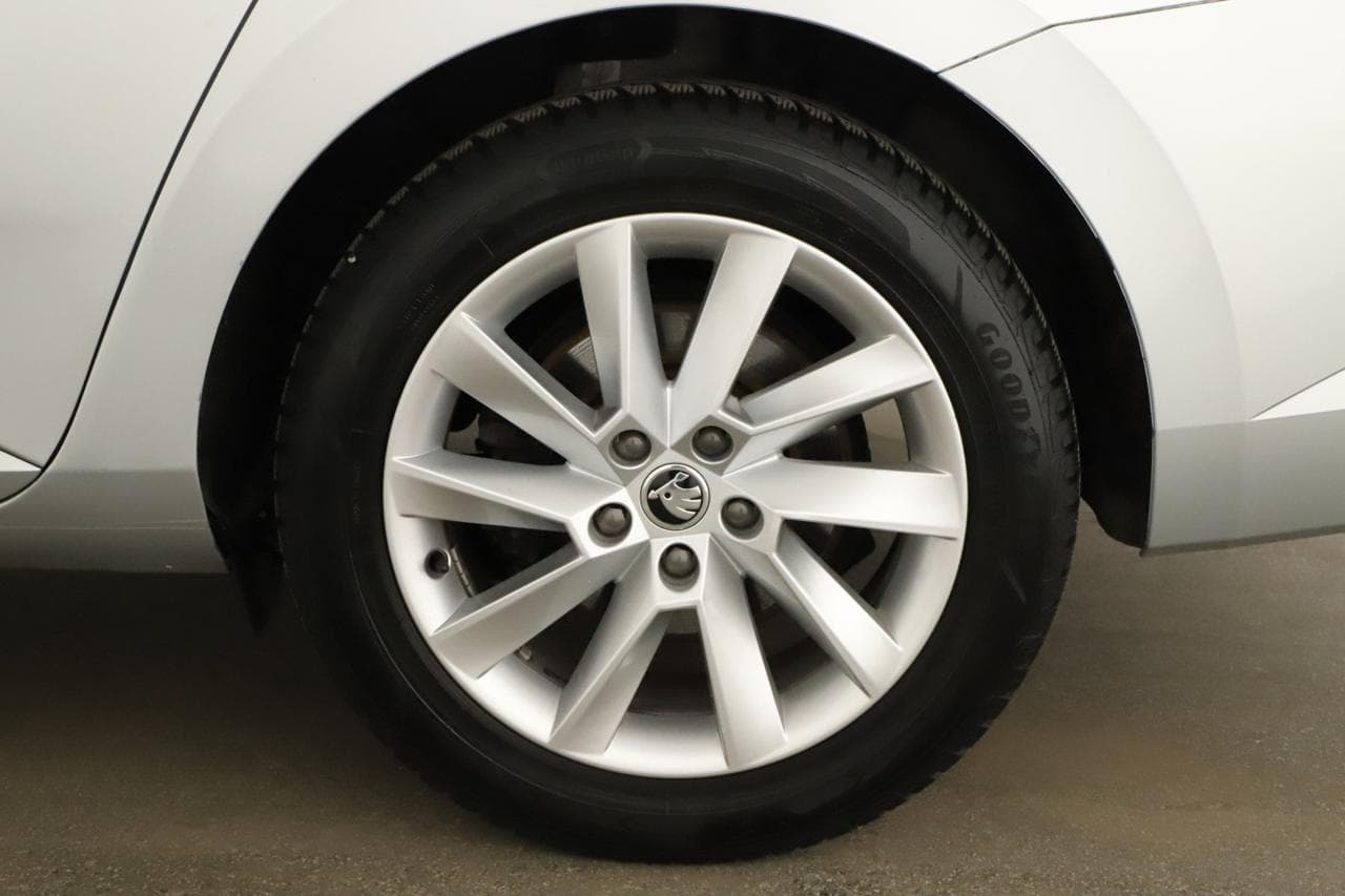 2019 Škoda Superb - 18