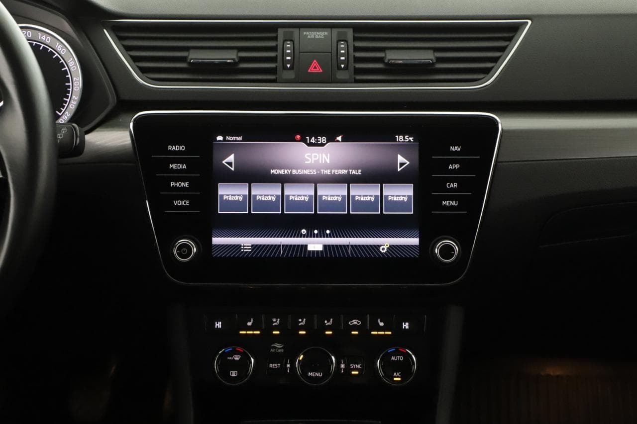 2019 Škoda Superb - 15