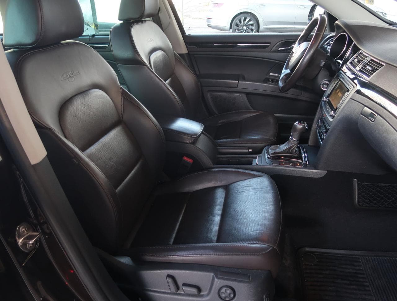 2014 Škoda Superb - 12