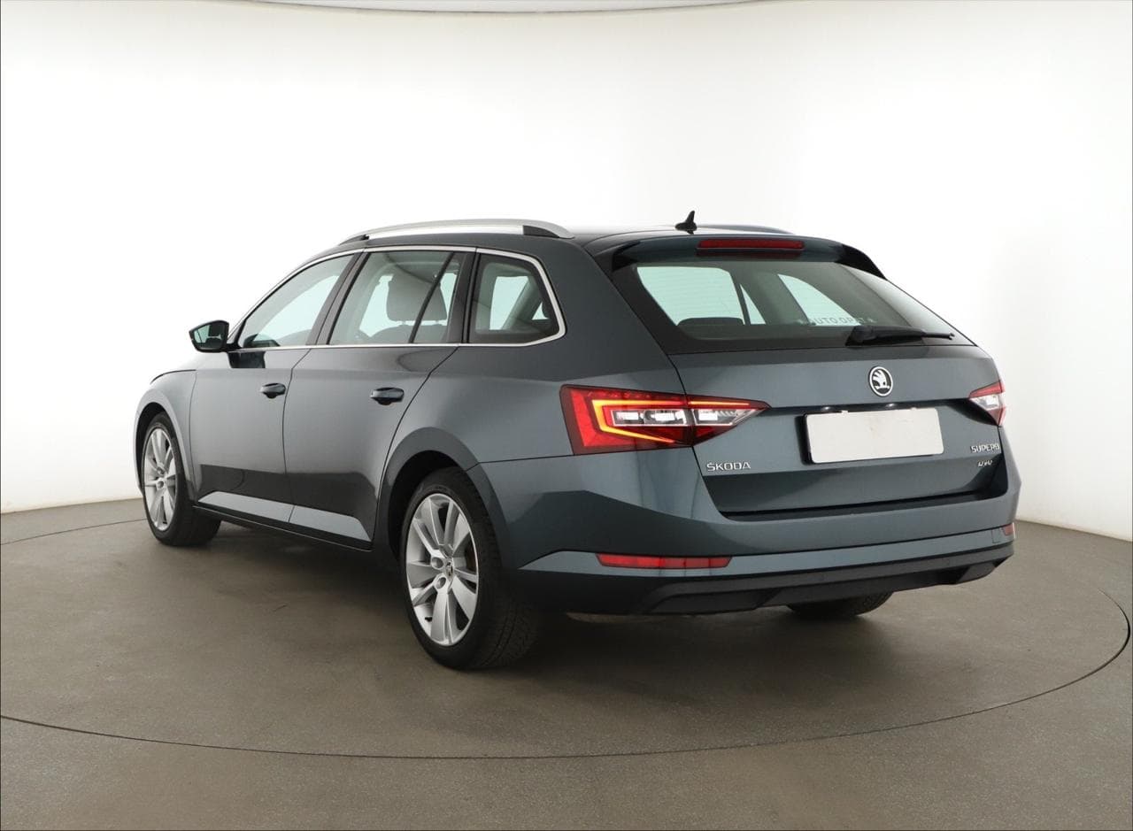 2019 Škoda Superb - 5