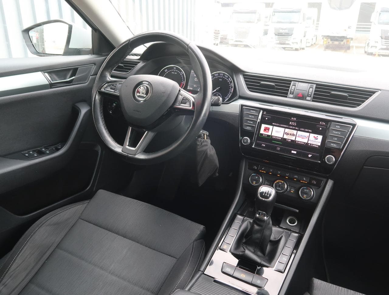 2017 Škoda Superb - 9