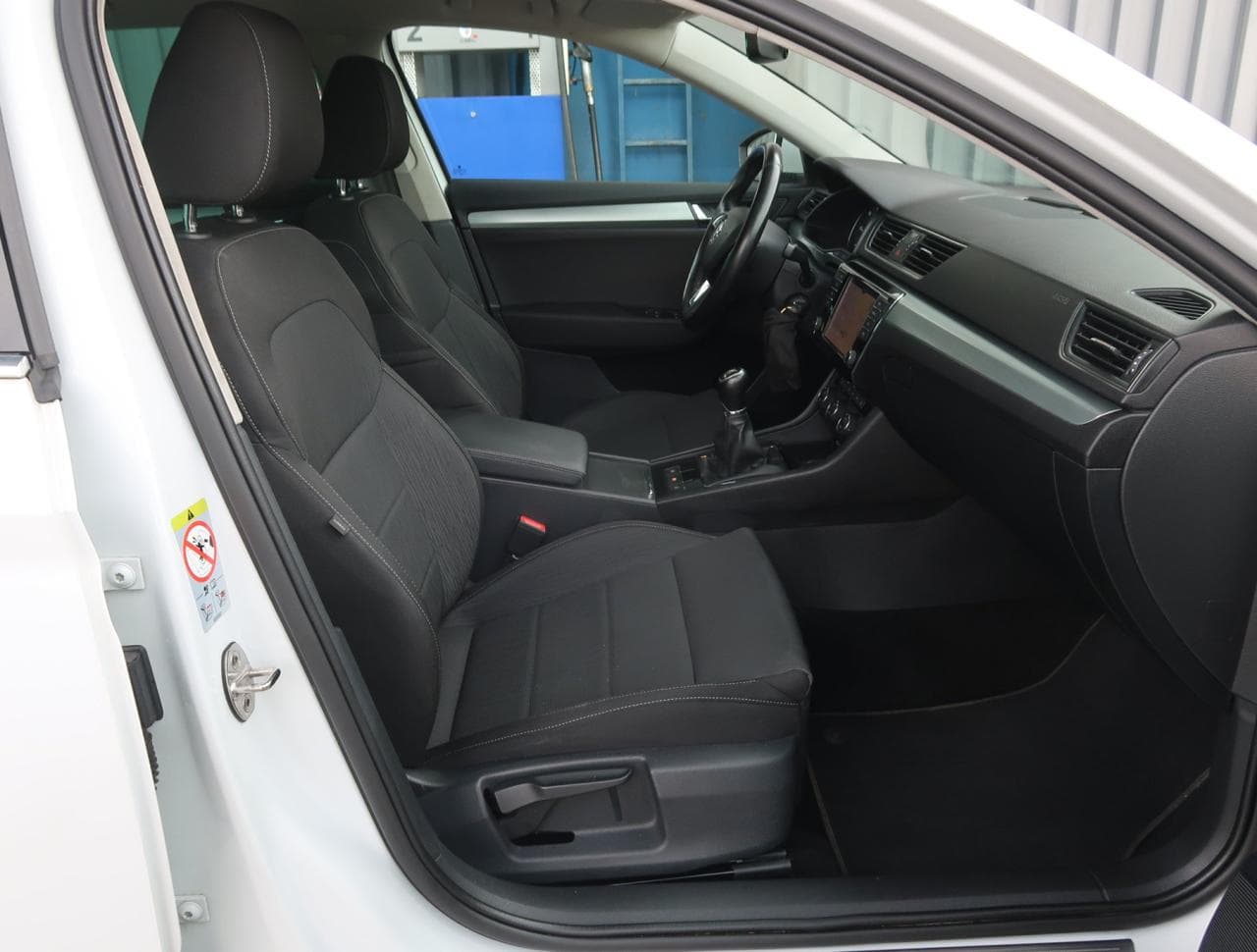 2017 Škoda Superb - 11