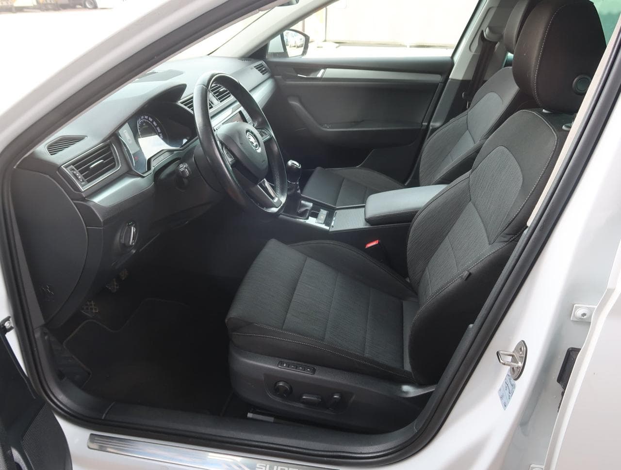 2017 Škoda Superb - 15