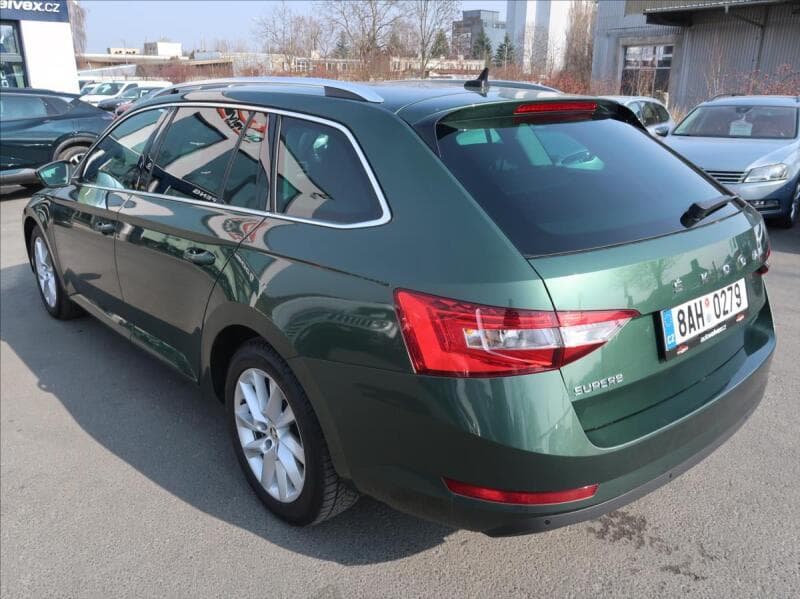 2020 Škoda Superb - 4