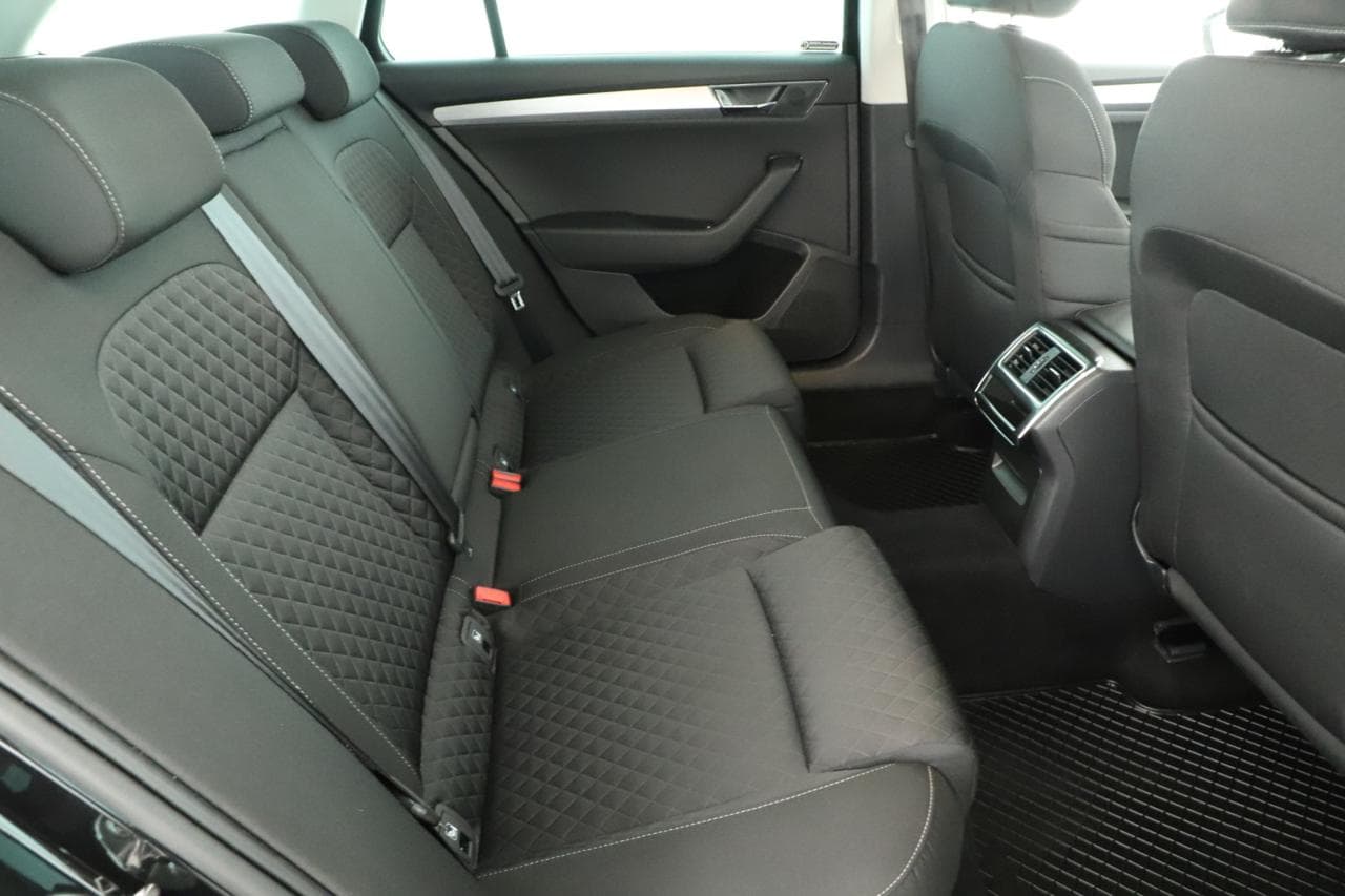 2022 Škoda SUPERB - 11