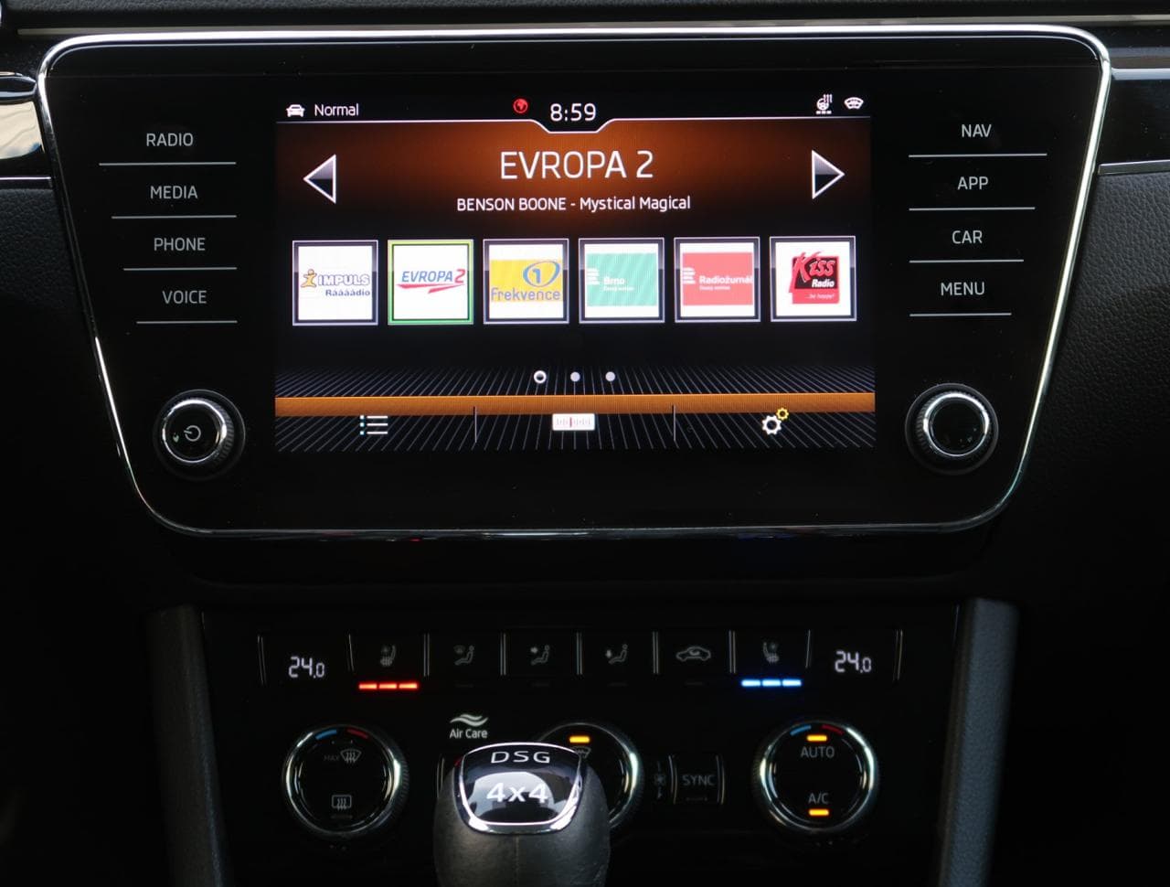 2020 Škoda SUPERB - 18