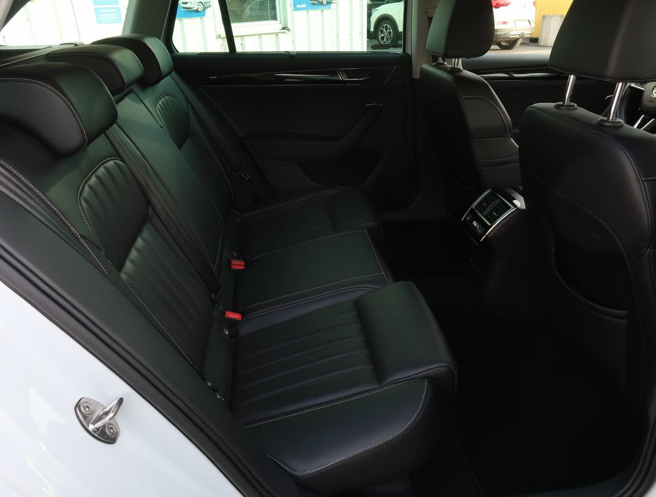 2020 Škoda SUPERB - 13