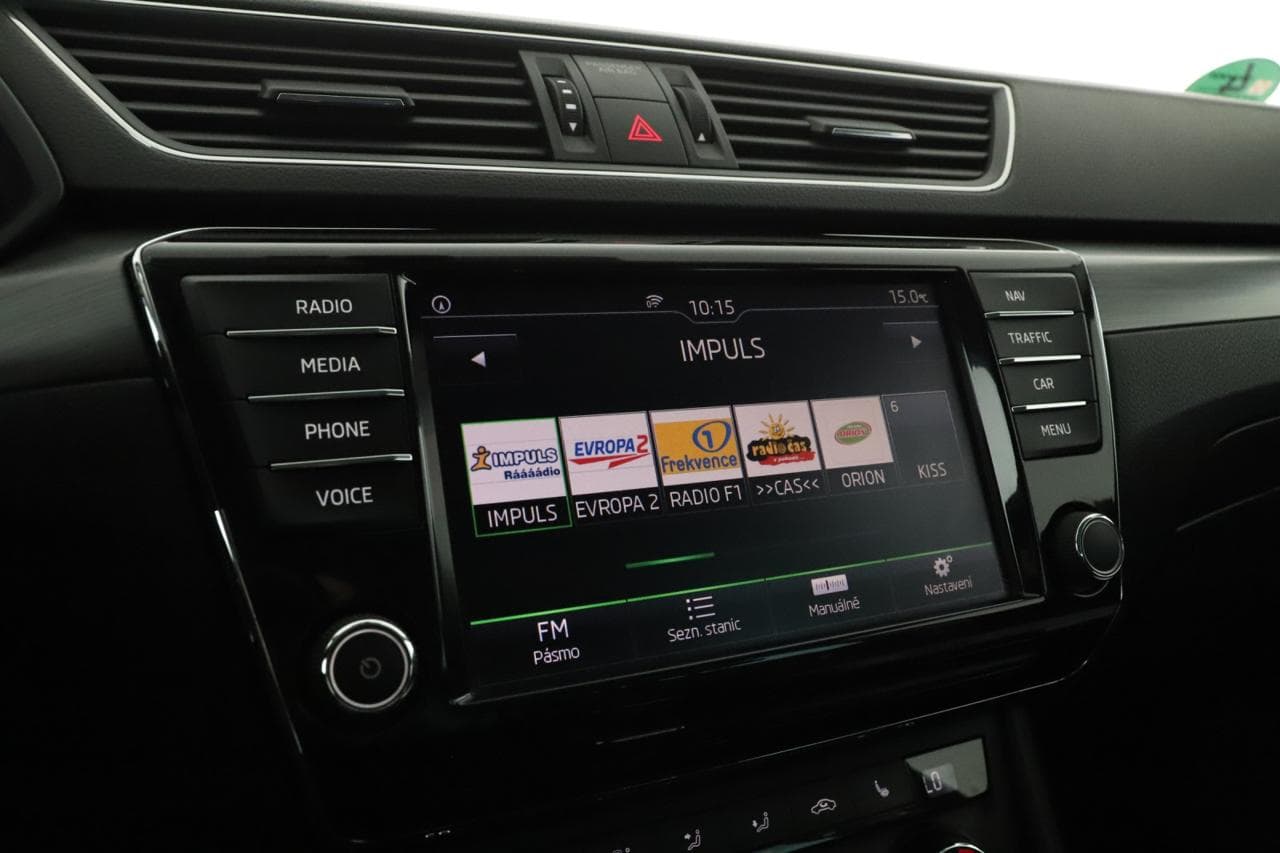 2016 Škoda Superb - 16